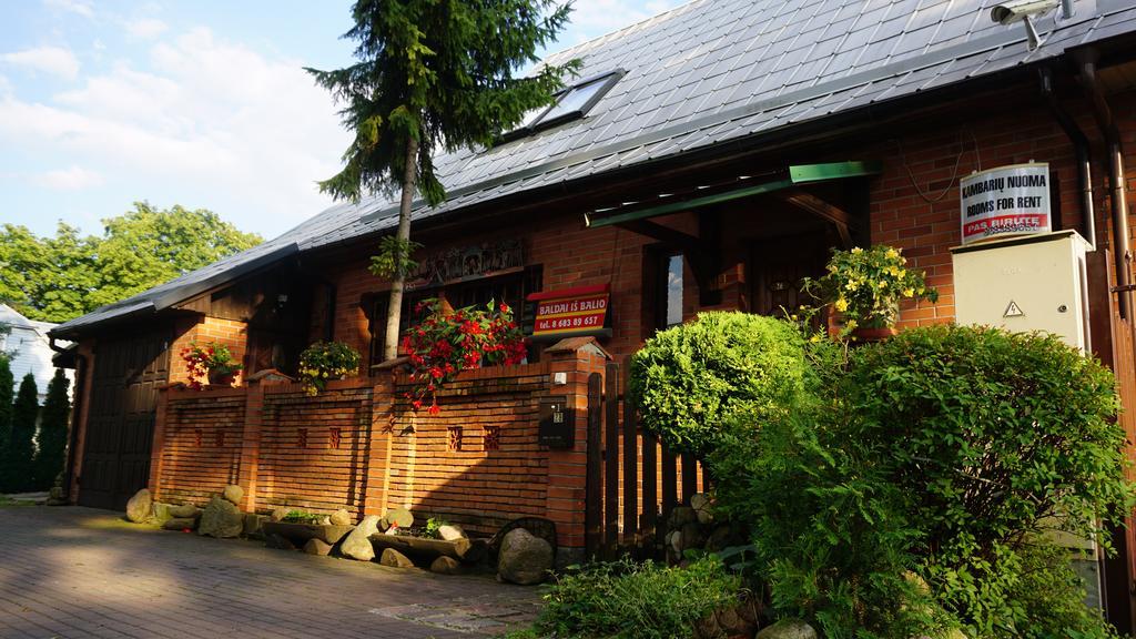 Pas Birute Otel Kaunas Dış mekan fotoğraf