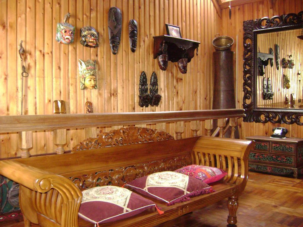 Pas Birute Otel Kaunas Dış mekan fotoğraf